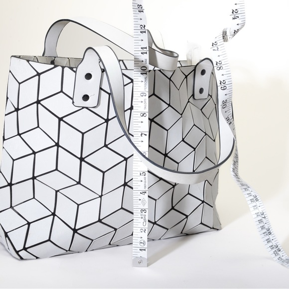 Patrizia Luca Geometric White and Black Tote Bag - Picture 4 of 4